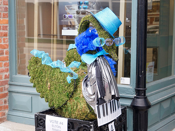 SS_SwanParade_0930